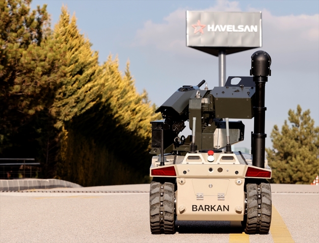 Türkiye'nin robot askeri 'Barkan' göreve hazırlanıyor